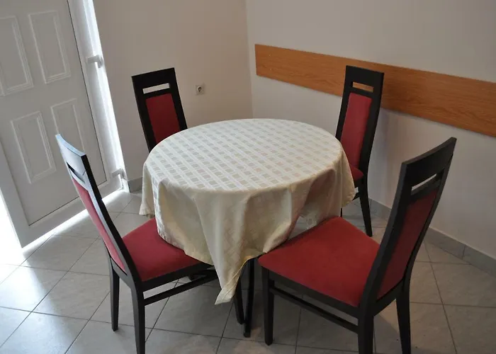 Danica * Donji Karin